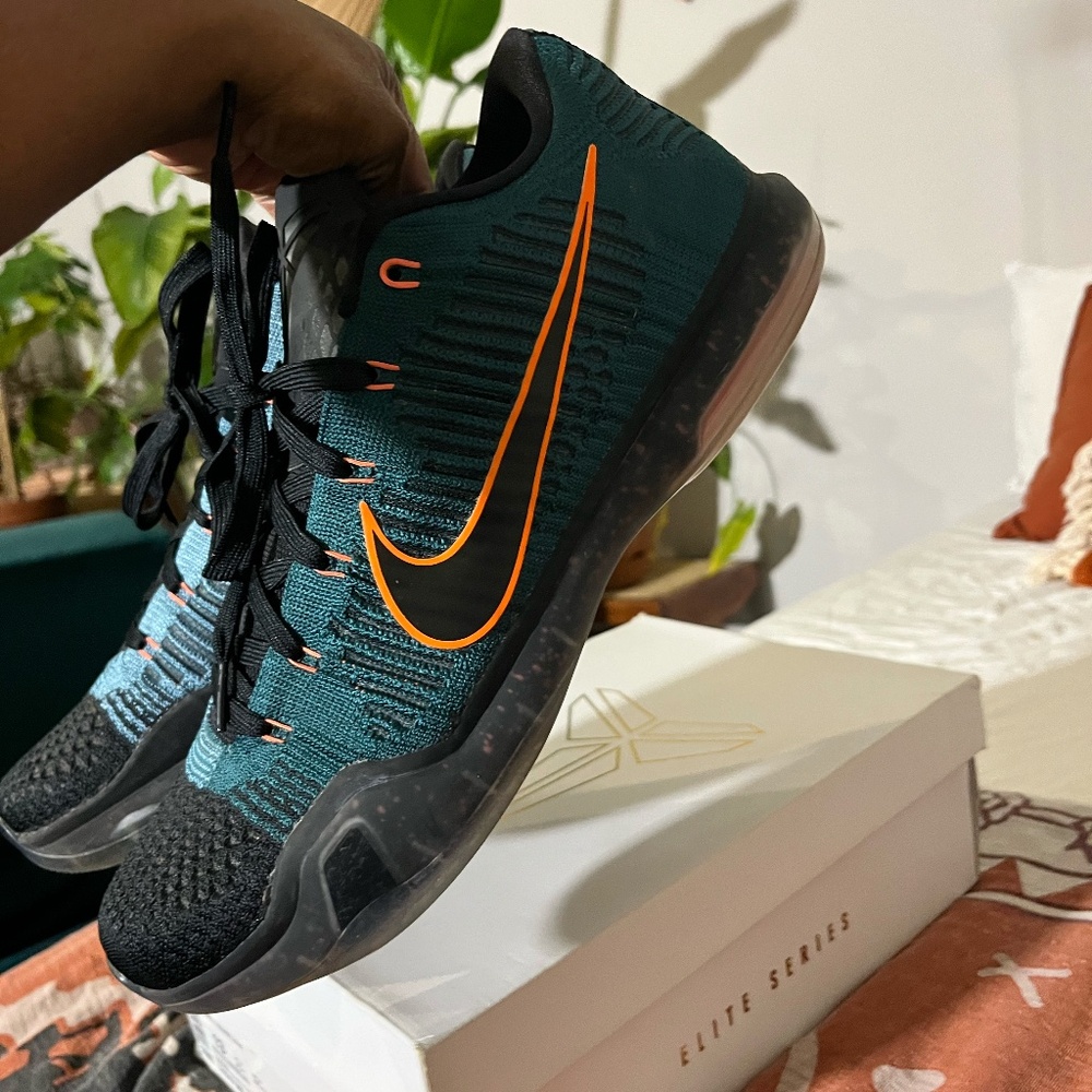 Size 13 Kobe Elite Low Sneakers